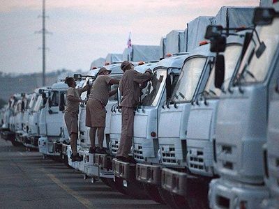 Подготовка гуманитарного конвоя. Фото: www.garmata.org